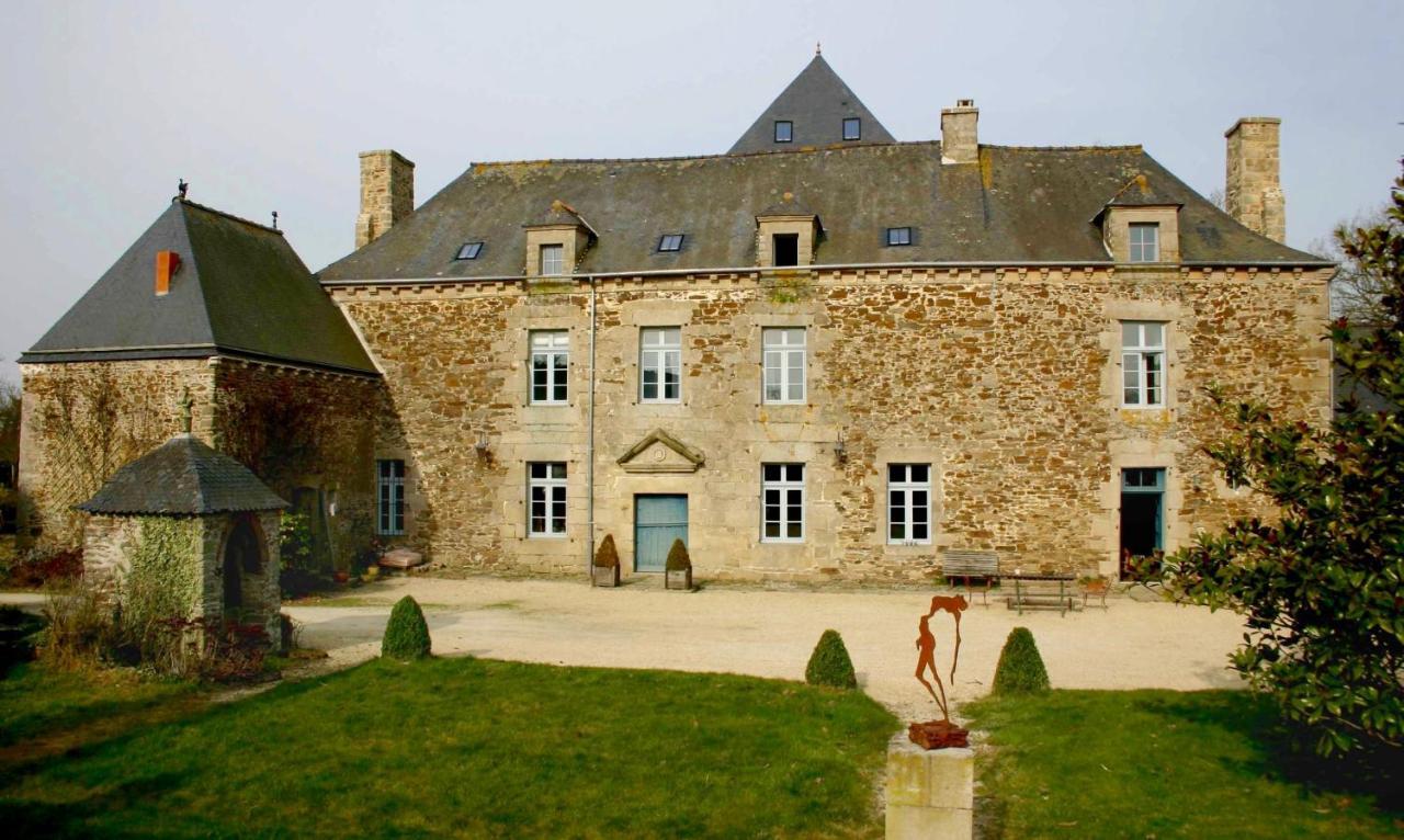 Gite La Terrasse - Manoir Le Plessix Madeuc Corseul Экстерьер фото